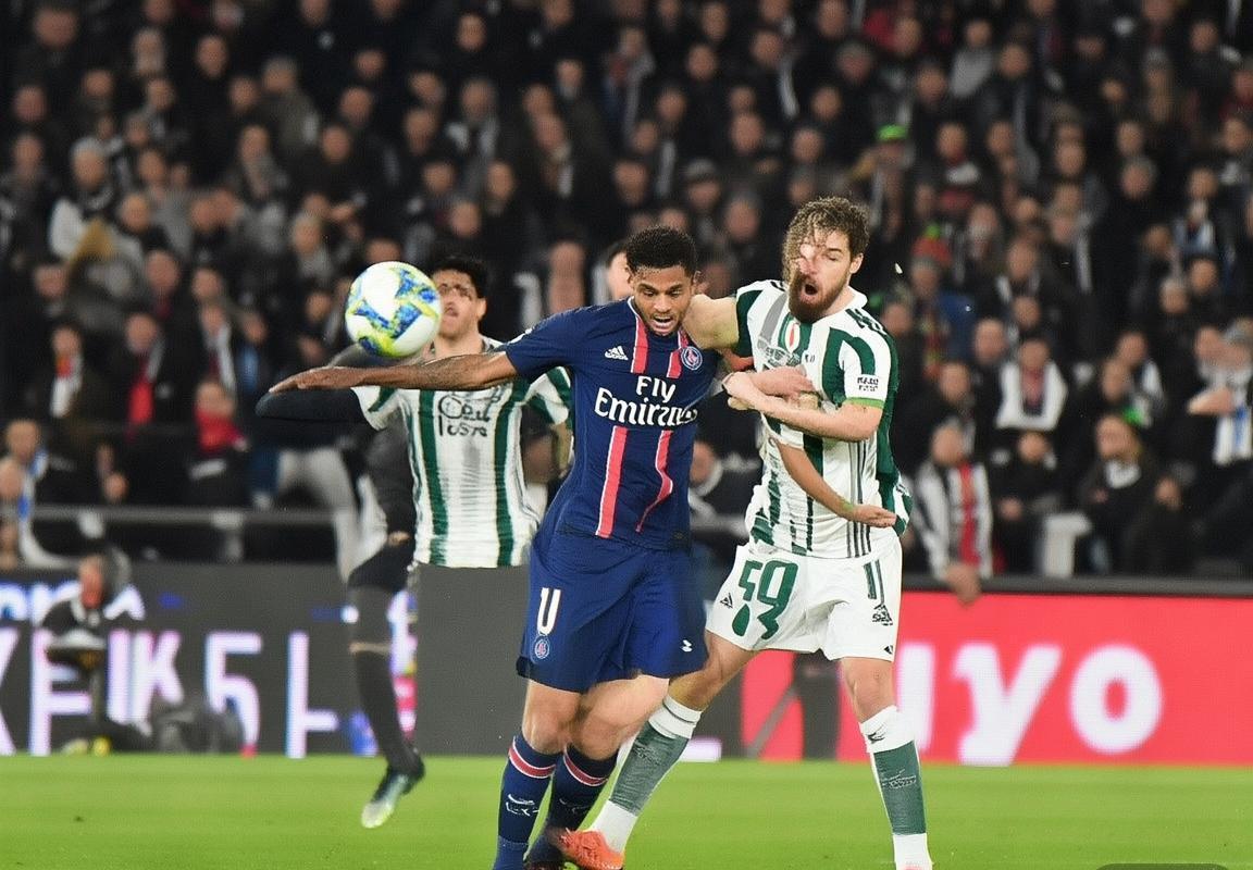 巴黎圣日耳曼VS尤文图斯：欧冠巅峰对决精彩瞬间回顾与战术解析