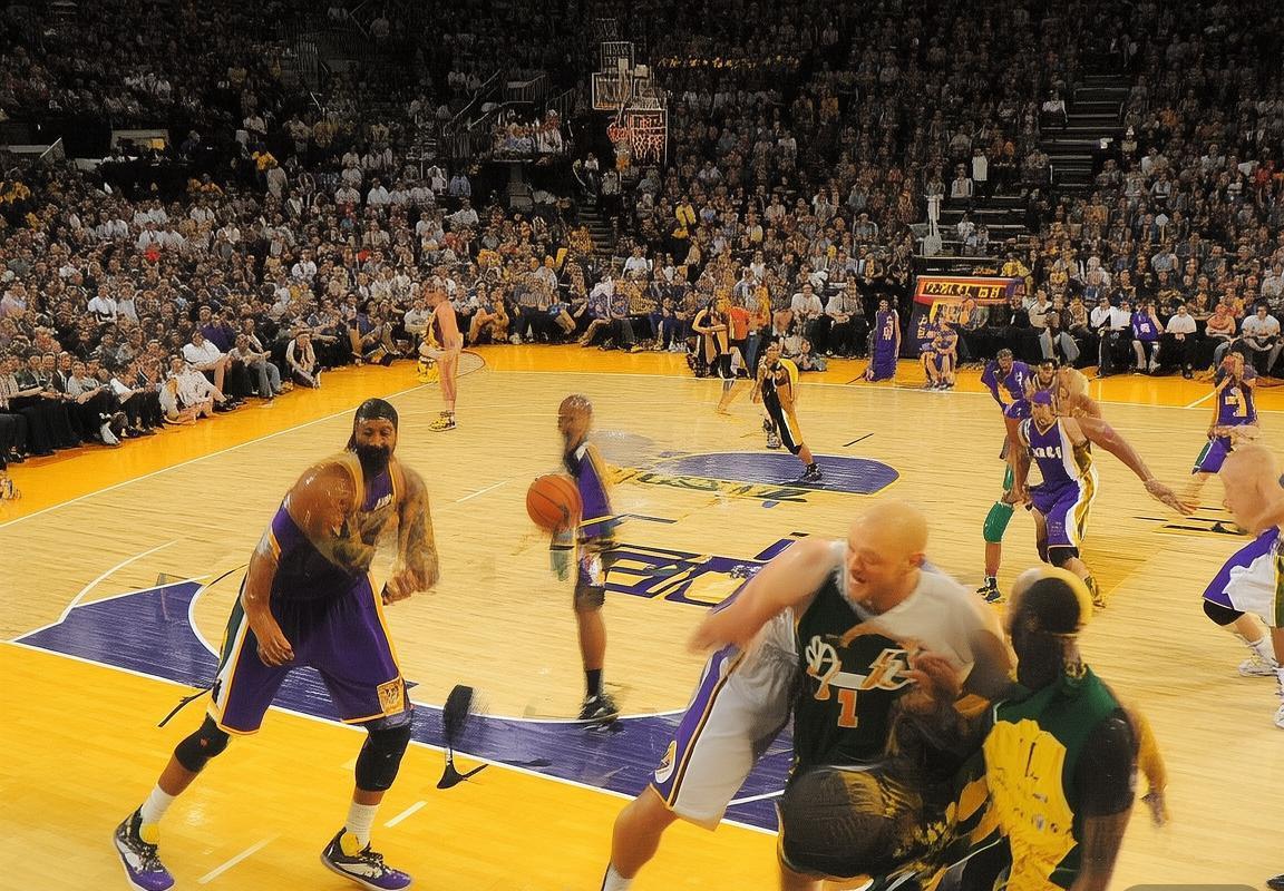 2008年NBA季后赛：湖人vs爵士系列赛深度解析——科比与德隆巅峰对决(图3)