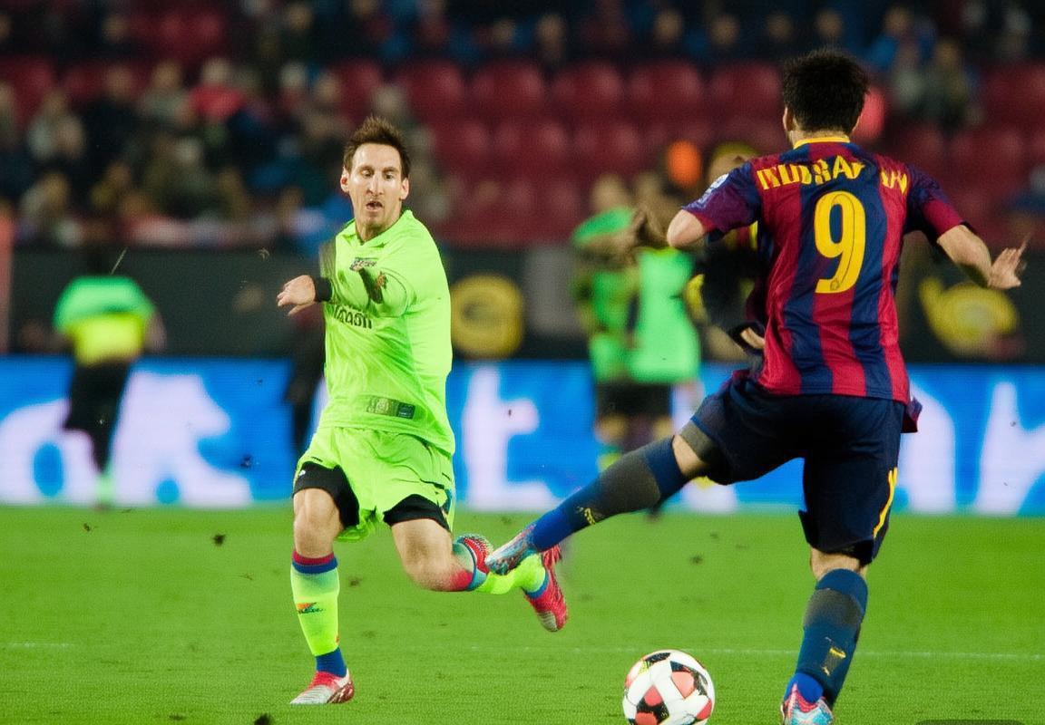 2014年巴塞罗那对马德里竞技巅峰对决：传奇之战回顾(图2)